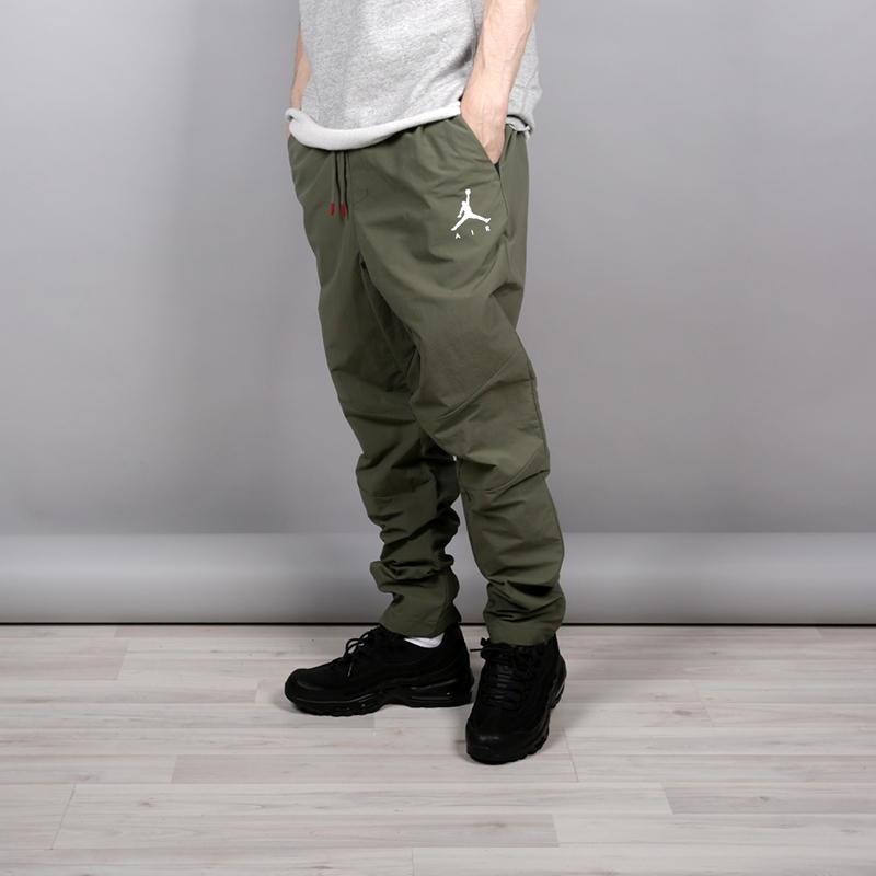 мужские зеленые брюки Jordan Jumpman Men's Woven Trousers 939996-380 - цена, описание, фото 2